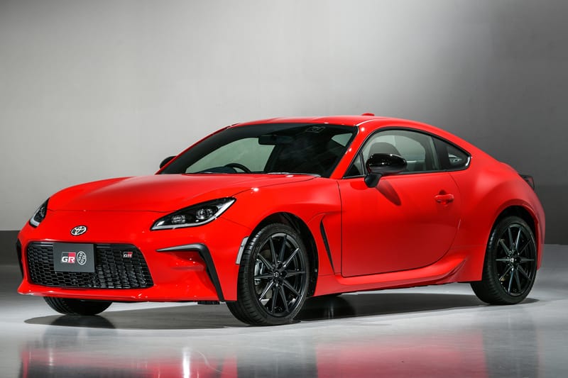 Toyota Unveils 2022 GR 86 With Bigger Engine and Quicker 0-60