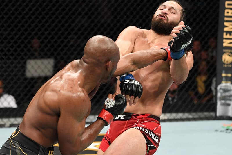 UFC 261 Results Kamaru Usman Knockout Jorge Masvidal Info Weili Zhang Rose Namajunas Valentina Shevchenko Jéssica Andrade MMA