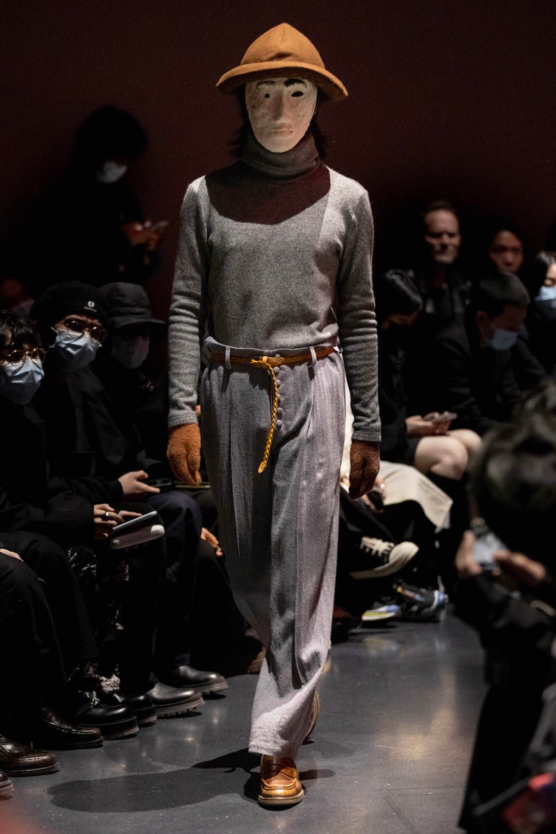 UMAMIISM Oyster FW2021 Collection Runway bigfoot Shanghai Fashion Week Runways Chinese fashion brands layers 