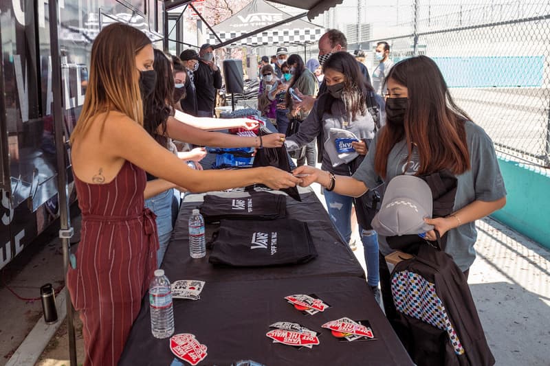 vans los angeles school of global studies google chromebook donation steve van doren info news