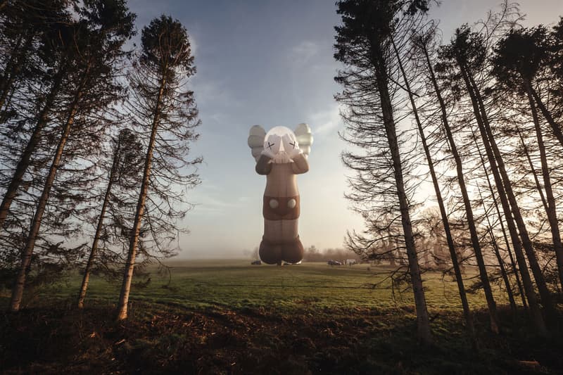 KAWS:HOLIDAY United Kingdom Welcomes A COMPANION Hot-Air Balloon World Tour collectible collection release info