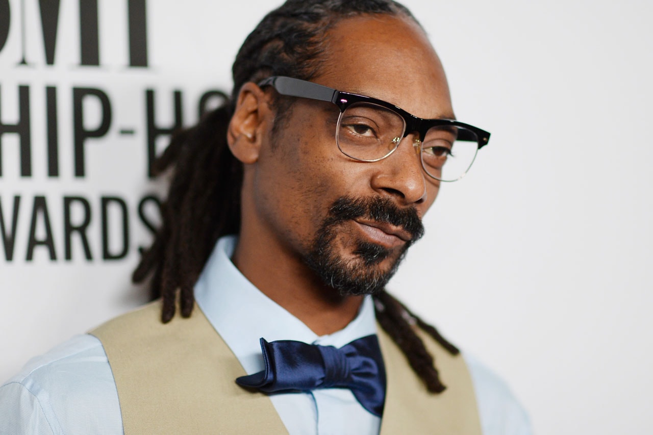 Snoop Dogg Is Developing an Unscripted Series About the World’s Dumbest Criminals And A Comedy Sports News Show with Kevin Hart NBCUniversal streaming platform Peacock