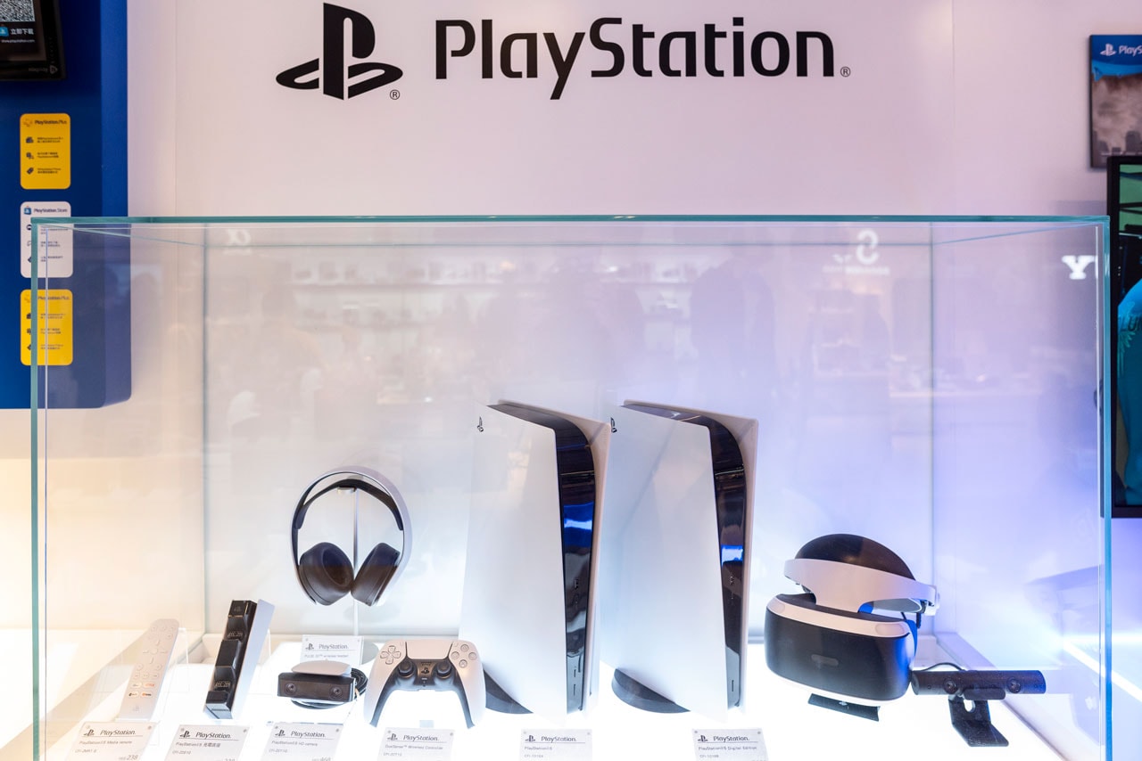 Sony Reportedly Warns That PS5 Delays Will Continue Through 2022 playstation 5 gaming console chip shortage