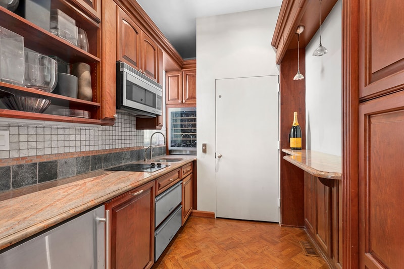 You Can Now Stay in the New York Harlem Mansion in Wes Anderson’s ‘The Royal Tenenbaums’ 20 thousand dollars rent Compass new lsting