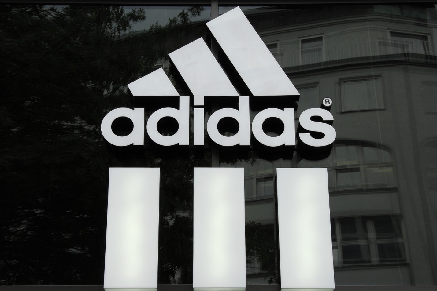Adidas Sale of Reebok Could Fetch Only $1 Billion USD german sportswear giant yeezy gap kanye west reuters li ning 