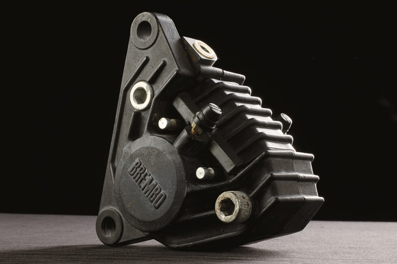 Brembo New G Sessanta 60th Anniversary LED Motorcycle Brake Caliper performance racing motorbikes motorcycles speed cutomizable design industrial design Italian design 