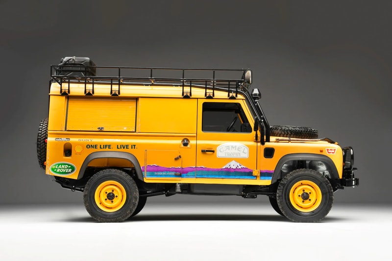 collecting cars 1998 LAND ROVER DEFENDER 110 CAMEL TROPHY auction off-roading auctions uk 4x4 cars vintage classic suvs 