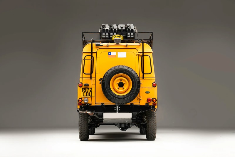 collecting cars 1998 LAND ROVER DEFENDER 110 CAMEL TROPHY auction off-roading auctions uk 4x4 cars vintage classic suvs 