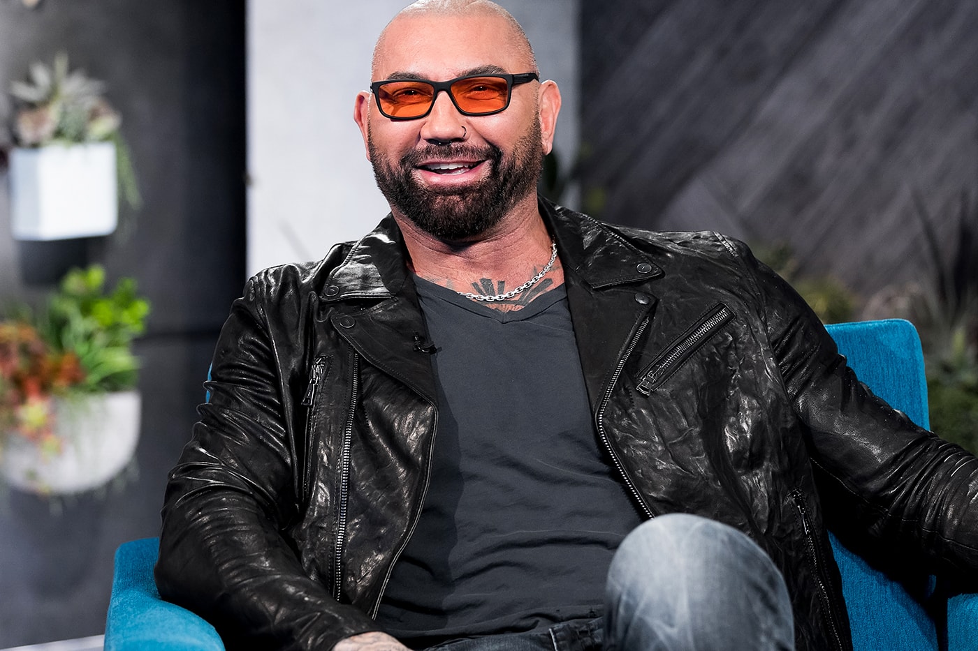 Dave Bautista Joins Knives Out 2 Cast netflix daniel craid drax the destroyer guardians of the galaxy thor love and thunder batista
