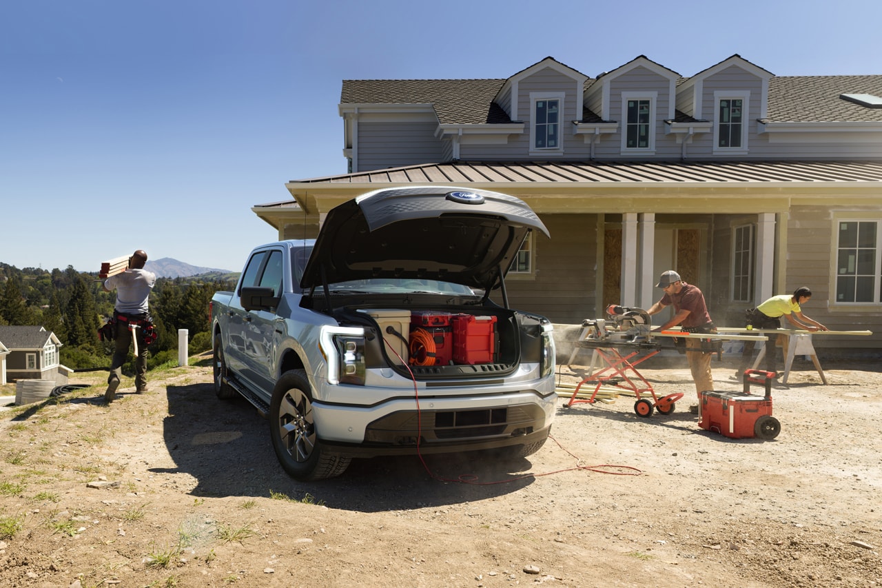 Ford F-150 All Electric Vehicle Car American Truck Release Information First Look Future Power Speed Performance Towing EV 