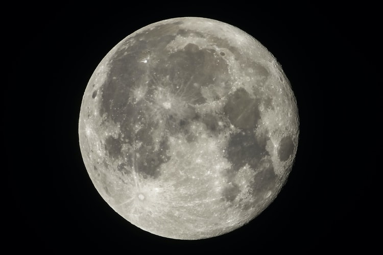 Japan To Send Robot Transformer to the Moon