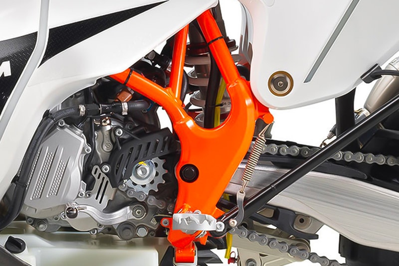 KTM 450 Rally Replica Release racing Dakar Rally FIM Cross-Country Rally bikes dirt bikes sports off-roading 