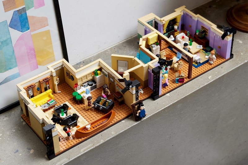 lego friends apartment toy models collectibles phoebe ross joey chandler monica rachel janice television show reunion 