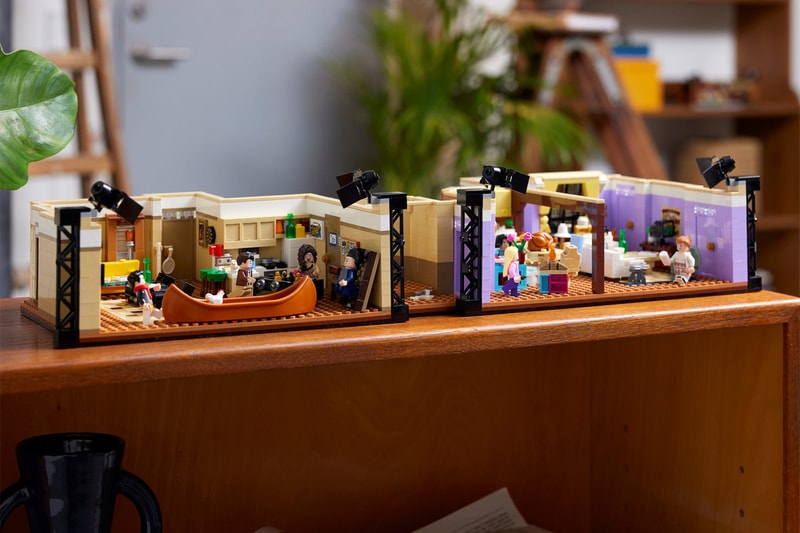 lego friends apartment toy models collectibles phoebe ross joey chandler monica rachel janice television show reunion 