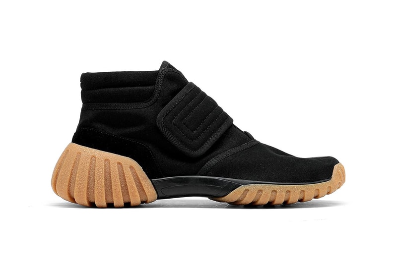 Maison Margiela Tabi Scuba Sneakers Black Gum Release Information First Look Bovine Leather Cotton Canvas Spring Summer 2021 Avant Garde Luxury High End Fashion Designer