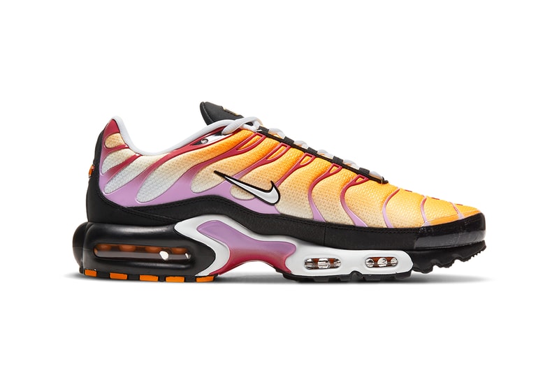 nike air max plus laser orange siren red Fuchsia Glow Black CZ1651-800 sportswear buying guide release date info store list price photos 