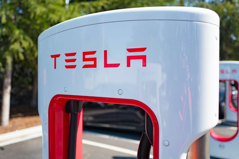 Norway Fines Tesla $16,000 USD per Customer for Throttling Battery Charging Speeds