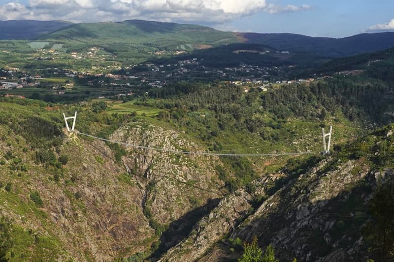 Portugal ponte 516 Arouca worlds longest pedestrian bridge opening