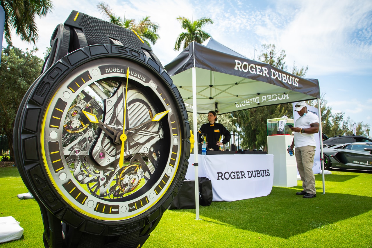 Часы Roger Dubuis и Lambos на выставке HYPEGOLF Miami Lamborghini Aventador SVJ Urus Audi RSQ8 Майами-Бич