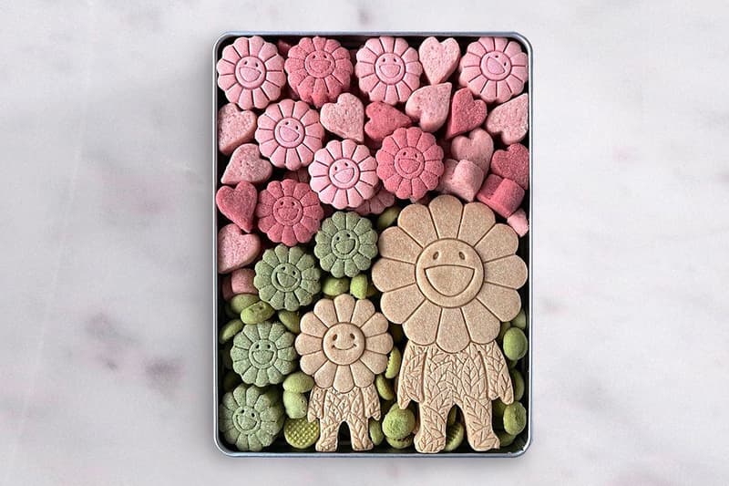 Takashi Murakami Hydrangea-Shaped Flower Cookies Limited Edition Tonari no Zingaro Kaikai Kiki 