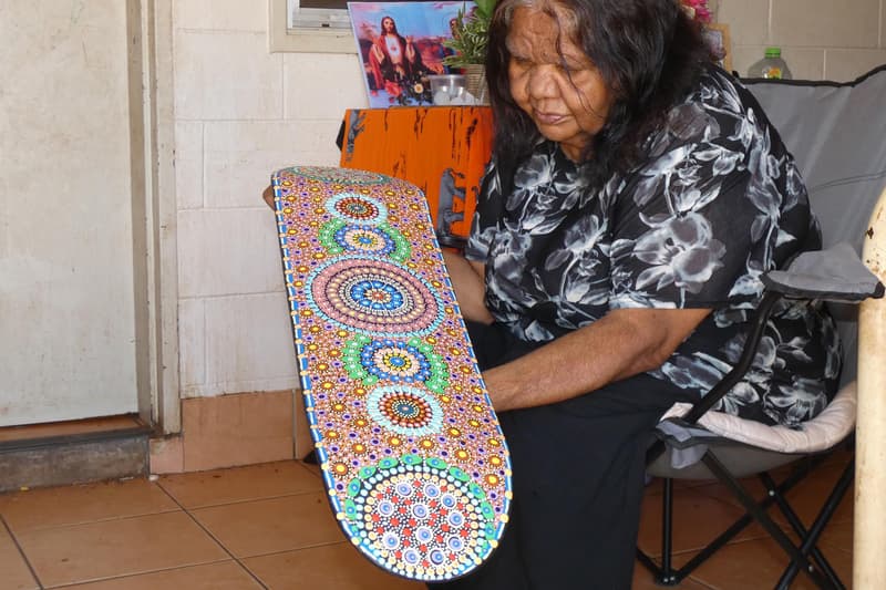 la galería de la esquina patineta de exposición contundente de ocho pulgadas