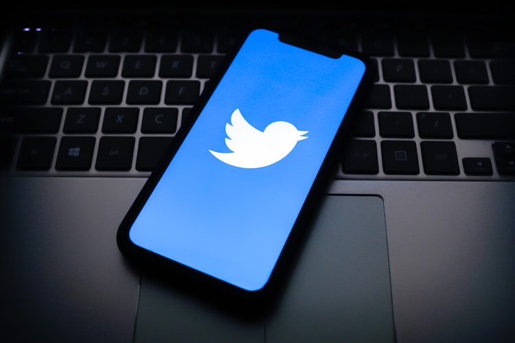 SafeMoon CoinMarketCap Surpasses Bitcoin Watchlist | Hypebeast