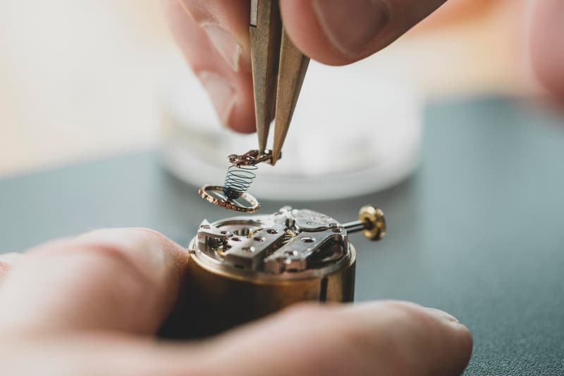 Vacheron Constantin Tests its Watchmakers With Centenary Challenge to Recreate American 1921