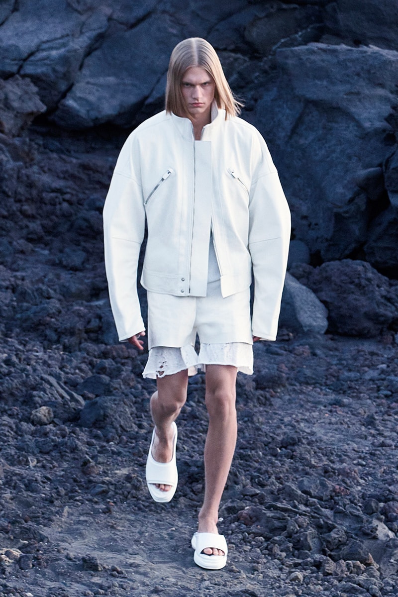 1017 ALYX 9SM Spring Summer 2022 BEYOND Collection Runway Photo Matthew M. Williams