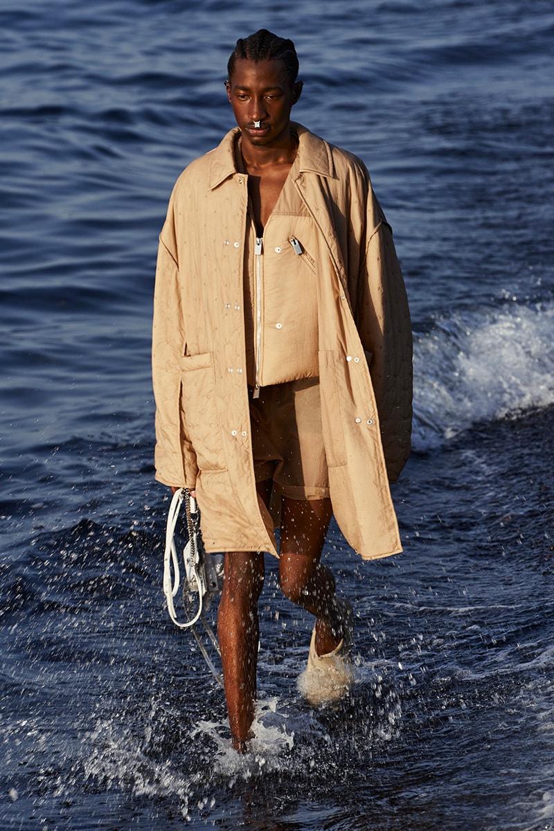 1017 ALYX 9SM Spring Summer 2022 BEYOND Collection Runway Photo Matthew M. Williams