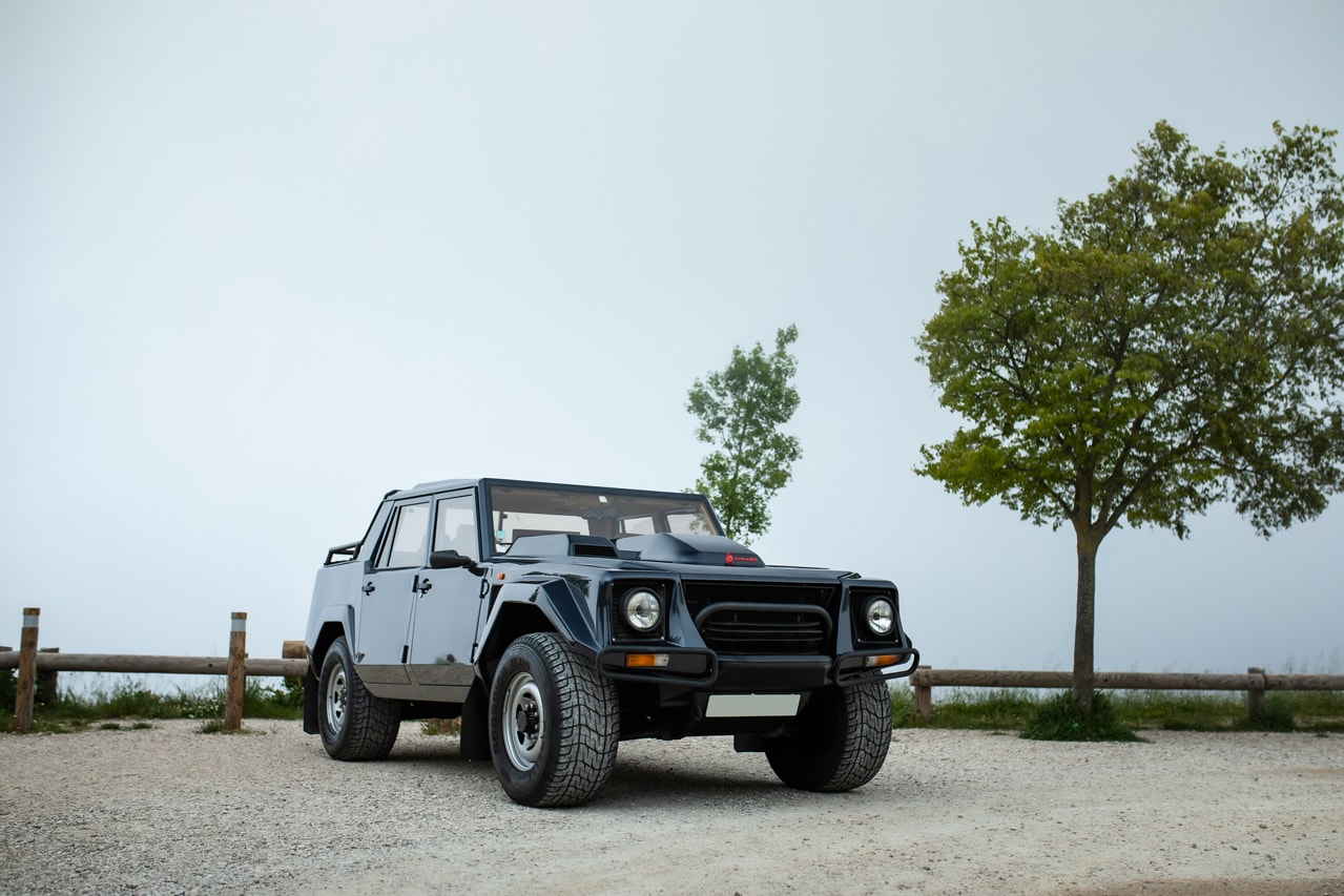 1988 Lamborghini LM002 Early Production Military SUV Civilian Spec Italian 4x4 Truck V12 Countach Engine RM Sotheby's Auction For Sale Rare Exotic