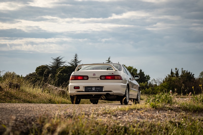 Honda Integra Type R For Sale Asphalt Classic South of France Rare JDM "Championship White" VTEC 1998 