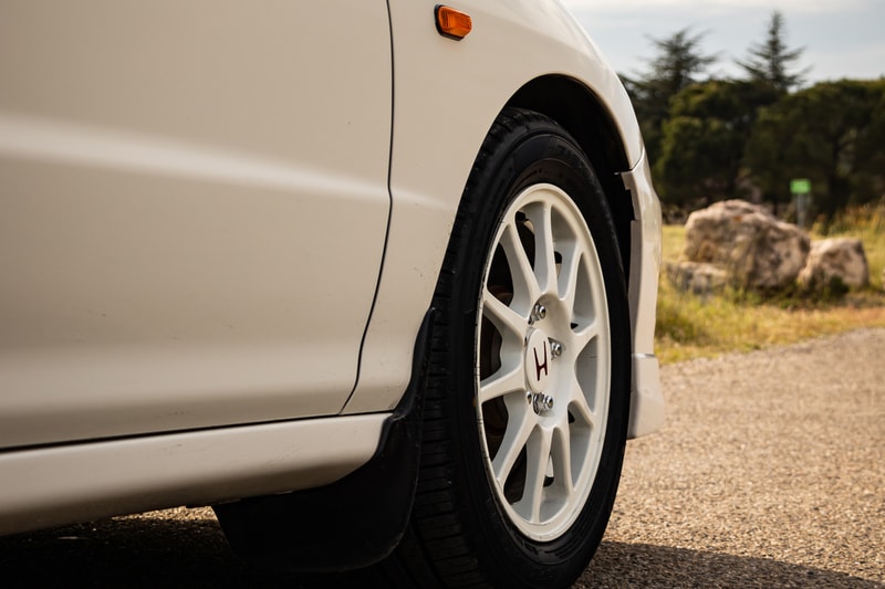 Honda Integra Type R For Sale Asphalt Classic South of France Rare JDM "Championship White" VTEC 1998 