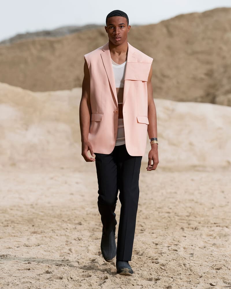 Burberry’s Spring/Summer 2022 Menswear Collection Celebrates Freedom and Fluidity Riccardo Tisci