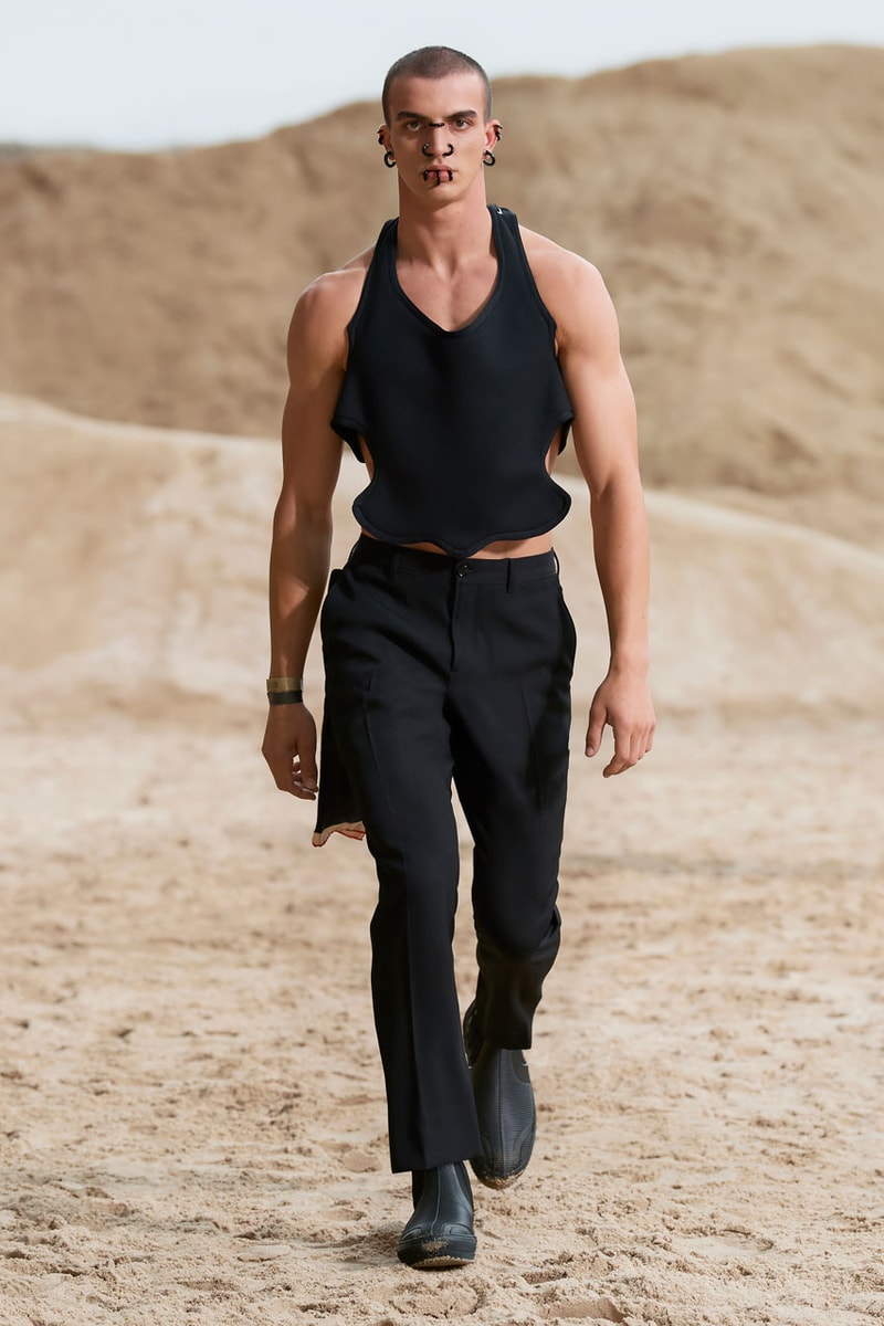 Burberry’s Spring/Summer 2022 Menswear Collection Celebrates Freedom and Fluidity Riccardo Tisci