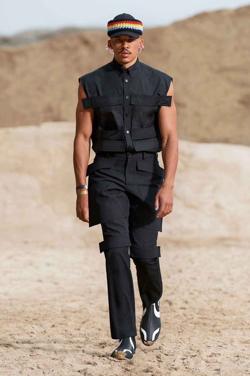 Burberry’s Spring/Summer 2022 Menswear Collection Celebrates Freedom and Fluidity Riccardo Tisci