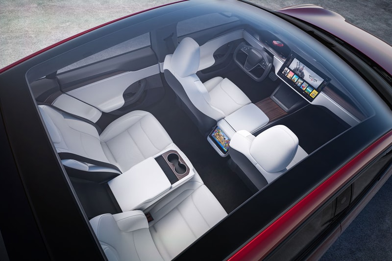 Tesla Finally Begins Deliveries of Its Unbelievably Fast Model S Plaid yoke steering wheel full self-driving capability model s car electric