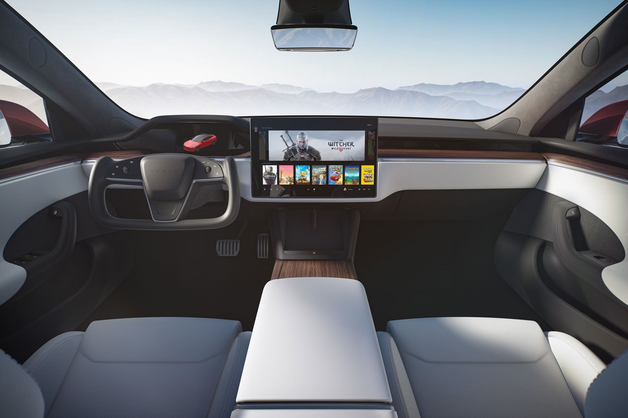 Tesla Finally Begins Deliveries of Its Unbelievably Fast Model S Plaid yoke steering wheel full self-driving capability model s car electric