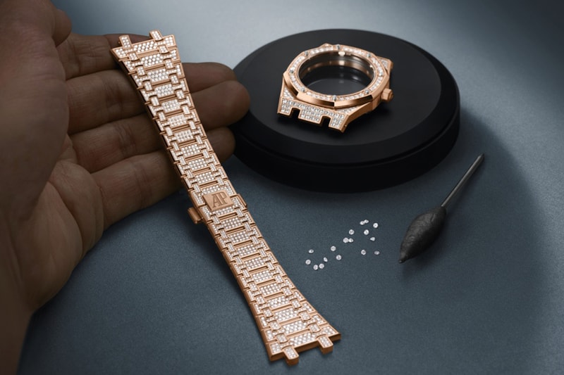 Audemars Piguet Diamond Royal Oak Jumbo Extra Thin Info 15202OR.ZZ.1241OR.01 15202OR 15202OR.ZZ.1241BC gold diamonds gerald genta 