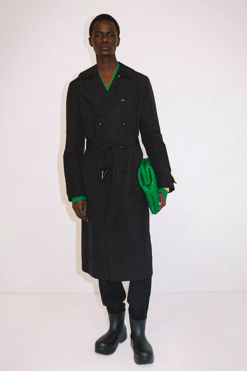Bottega Veneta Wardrobe 02 Collection Brings Tailoring to New Heights Lookbook Fall Winter 2021 luxury fashion fw21 kering french luxury conglomerate group artemis