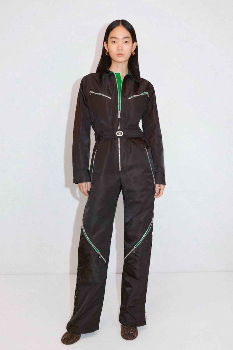 Bottega Veneta Wardrobe 02 Collection Brings Tailoring to New Heights Lookbook Fall Winter 2021 luxury fashion fw21 kering french luxury conglomerate group artemis