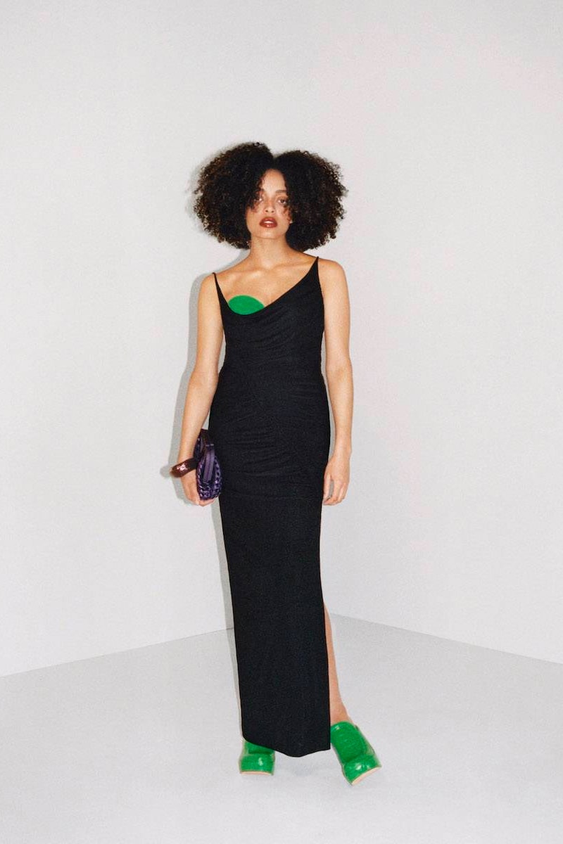 Bottega Veneta Wardrobe 02 Collection Brings Tailoring to New Heights Lookbook Fall Winter 2021 luxury fashion fw21 kering french luxury conglomerate group artemis