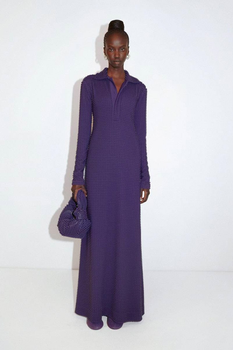 Bottega Veneta Wardrobe 02 Collection Brings Tailoring to New Heights Lookbook Fall Winter 2021 luxury fashion fw21 kering french luxury conglomerate group artemis