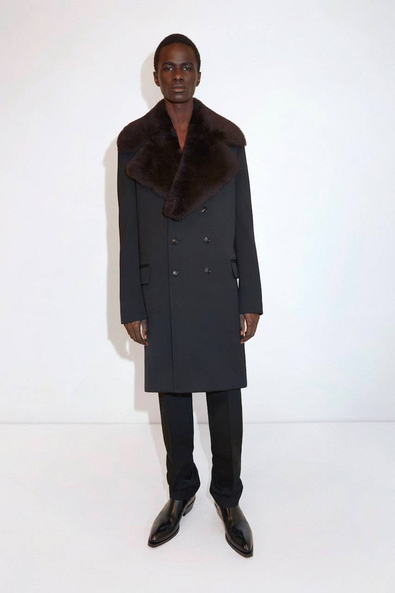 Bottega Veneta Wardrobe 02 Collection Brings Tailoring to New Heights Lookbook Fall Winter 2021 luxury fashion fw21 kering french luxury conglomerate group artemis