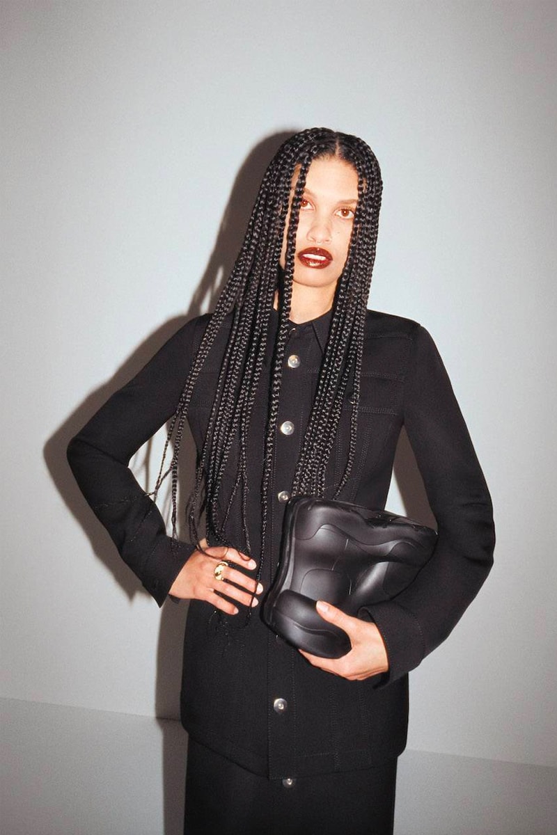 Bottega Veneta Wardrobe 02 Collection Brings Tailoring to New Heights Lookbook Fall Winter 2021 luxury fashion fw21 kering french luxury conglomerate group artemis