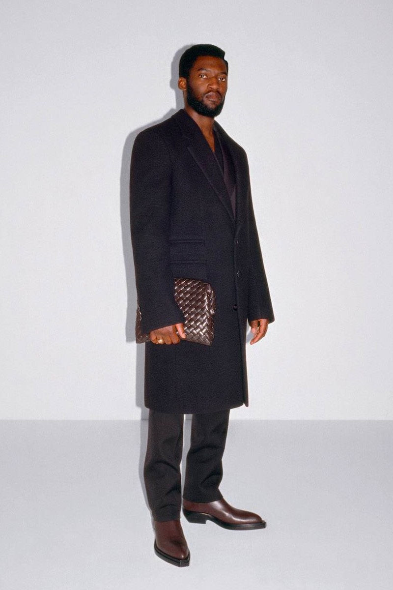 Bottega Veneta Wardrobe 02 Collection Brings Tailoring to New Heights Lookbook Fall Winter 2021 luxury fashion fw21 kering french luxury conglomerate group artemis