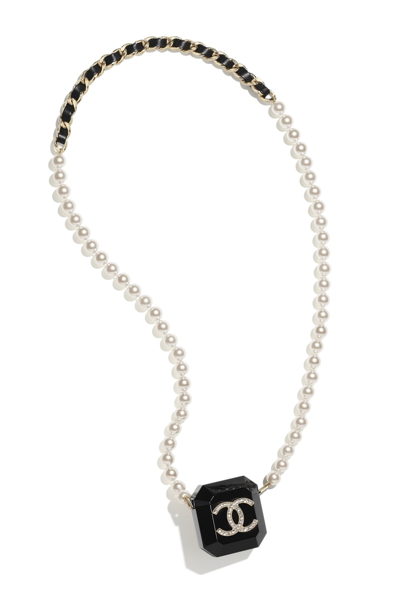 Chanel pearl crystal Airpods Case Necklace AB6678 B06190 ND333 diamante accessories pearls leather handbags luxury necklace