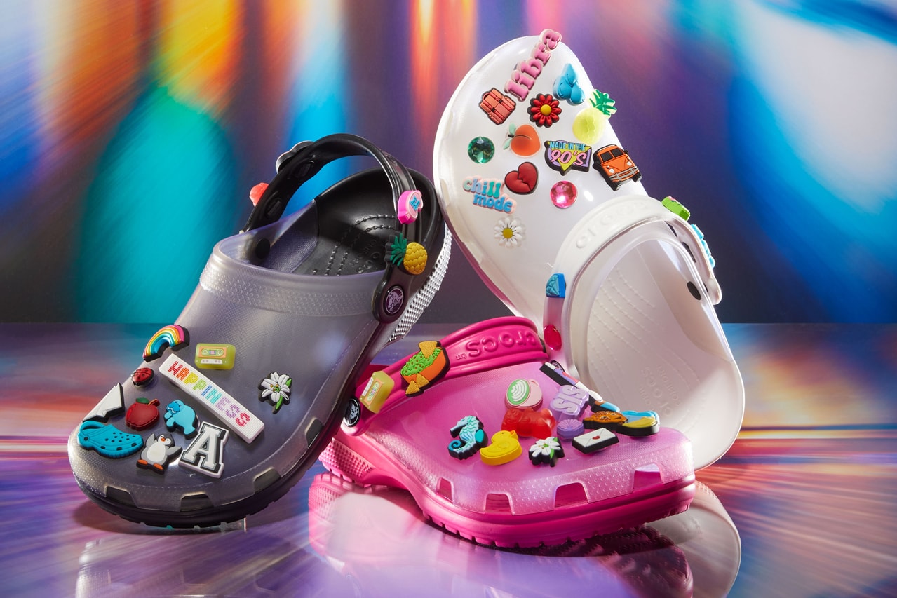 Crocs Classic Translucent Clog Digital Aqua Candy Pink White Jibbitz Charms Gummy Rainbow Pineapple Peach Daisy Strawberry See Through Clear Socks Sandals Closer Look Release Information Drop Date Japan