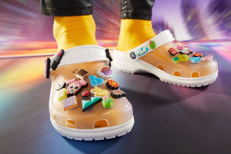 Crocs Classic Translucent Clog Digital Aqua Candy Pink White Jibbitz Charms Gummy Rainbow Pineapple Peach Daisy Strawberry See Through Clear Socks Sandals Closer Look Release Information Drop Date Japan