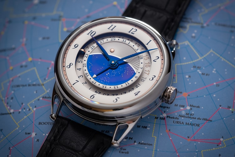 De Bethune Bets on a Return to International Travel With DB25GMT Starry Varius
