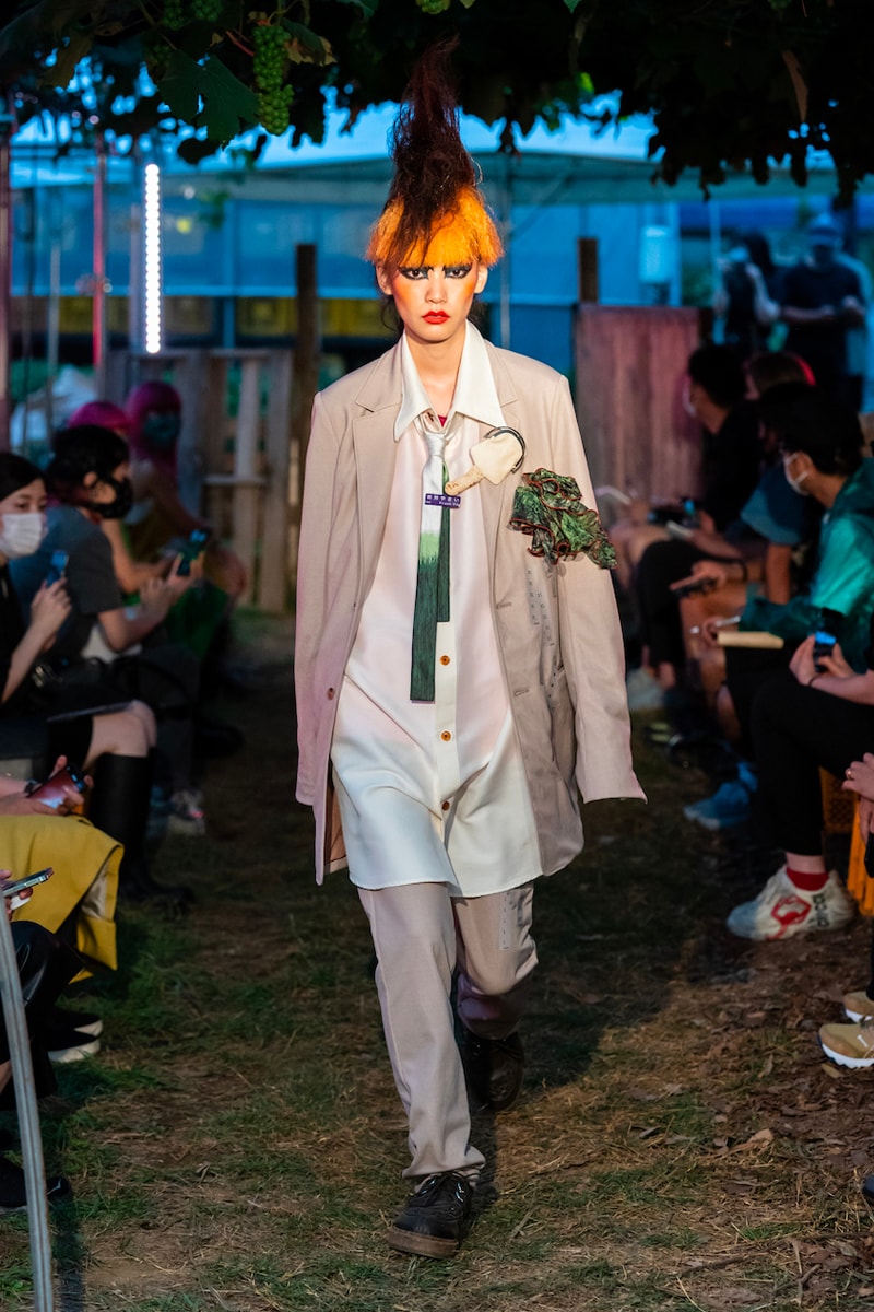 doublet Spring/Summer 2022 Lookbook Japan sustainability fashion plant organic brown black pink yellow dole zespri 